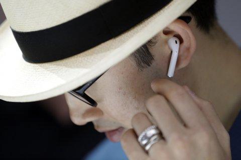iPhone7耳机评测：音质不错，但戴着尴尬 第1张