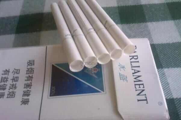世界高端香烟排行榜前十名，万宝路登顶第一名 第11张