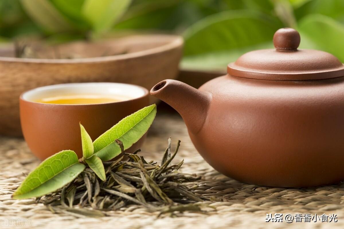 茶叶过期了没开封还能喝吗（过期茶叶是扔还是不扔） 第1张