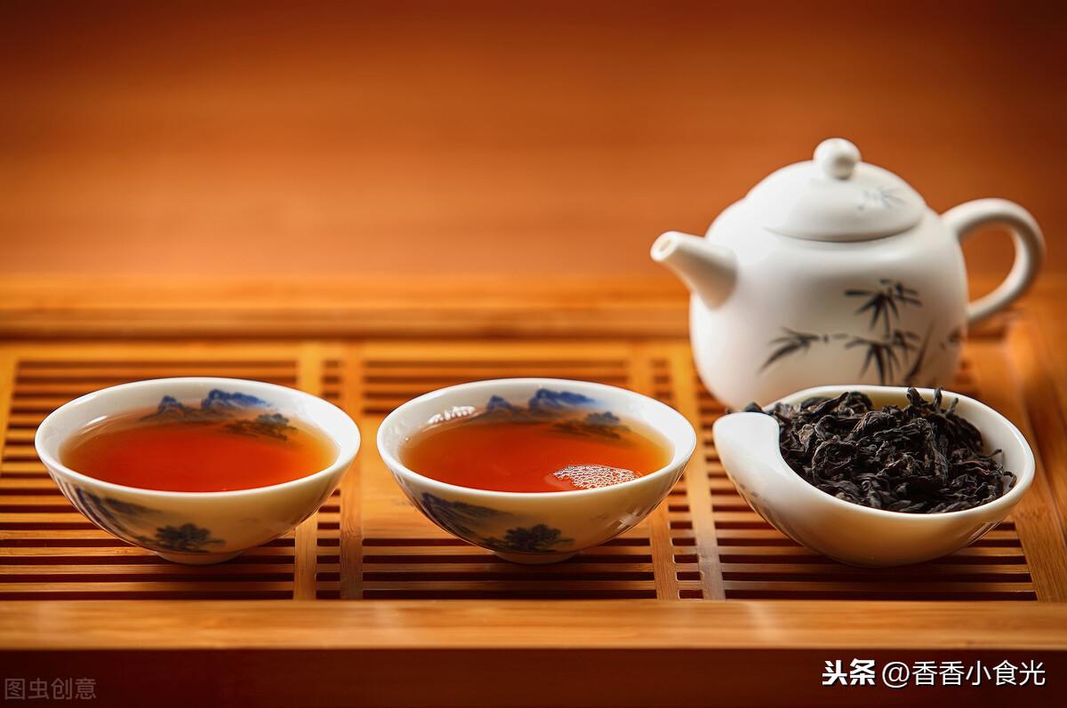 茶叶过期了没开封还能喝吗（过期茶叶是扔还是不扔） 第3张