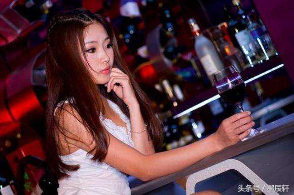夜场女人想跟你走的五句暗语，尤其是第五句！ 第1张