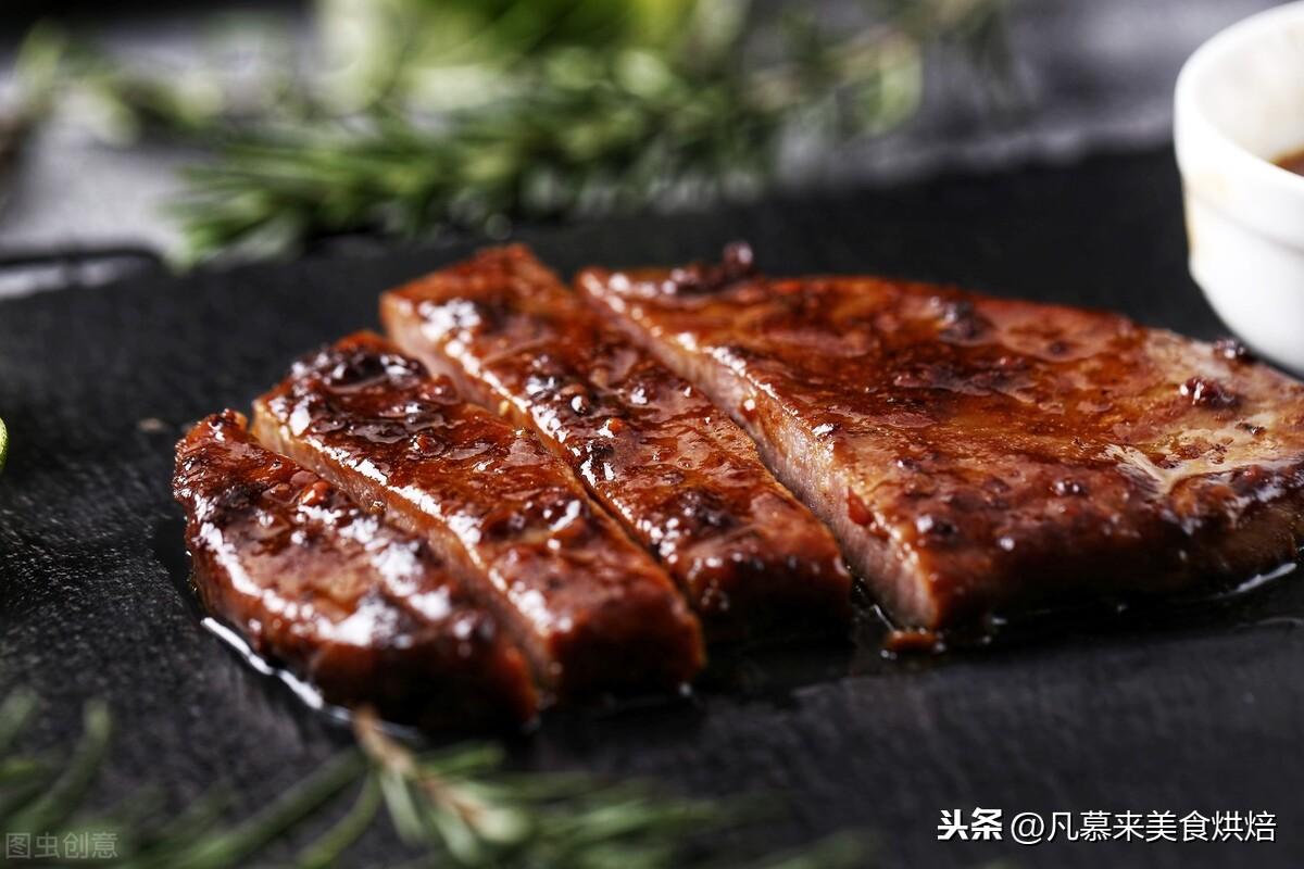 吃西餐是左手拿刀还是右手拿刀（吃牛排刀叉的正确拿法） 第9张