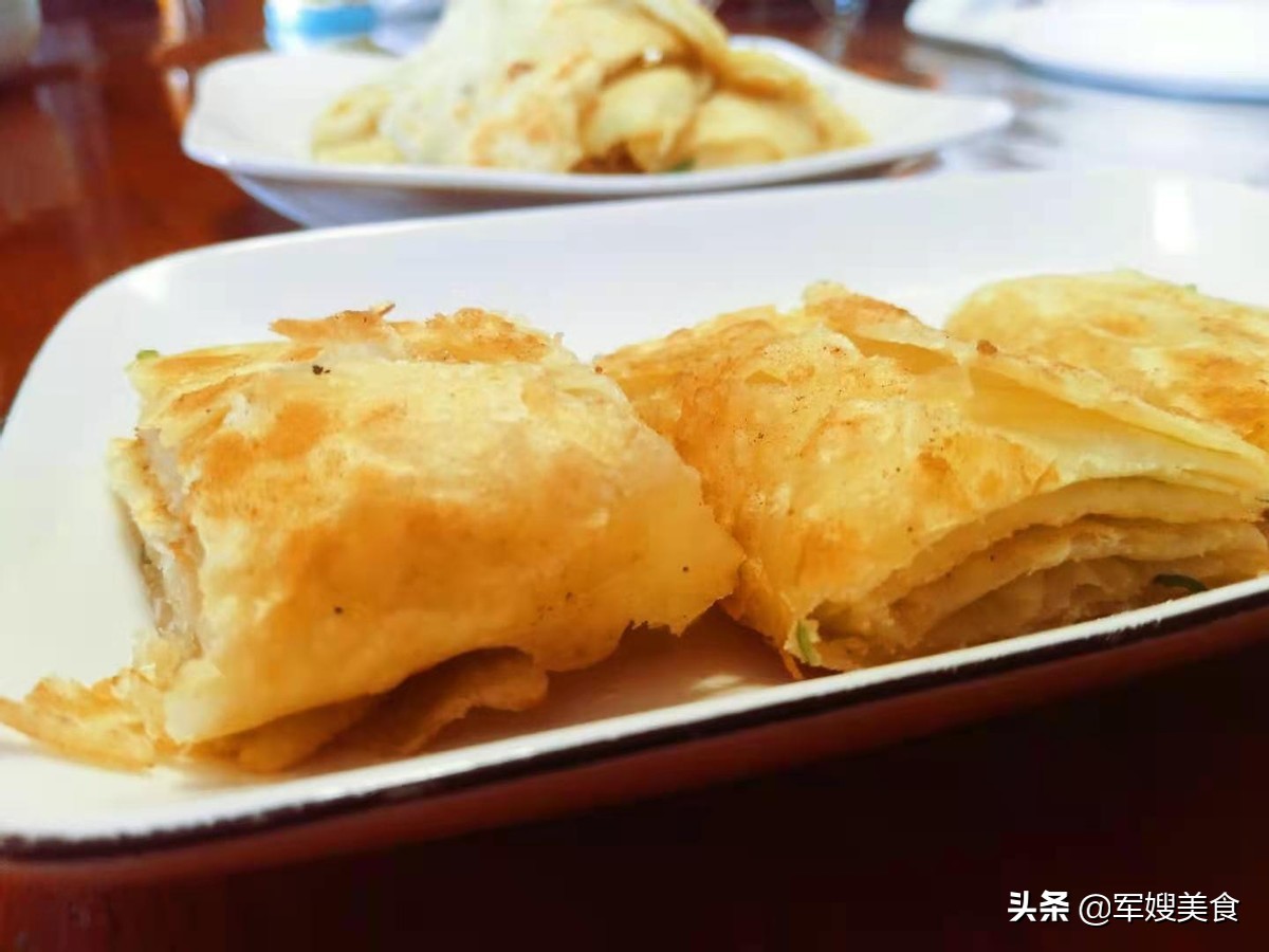 葱油饼的家常做法 第11张