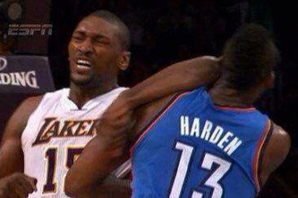 NBA十大恶意犯规排行榜：锁喉肘击太常见，拳击动作险些废人 第7张