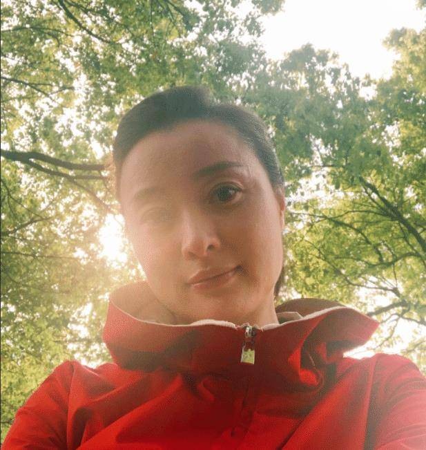 演员吴越：没有结过婚，不想谈恋爱，49岁一个人生活 第3张