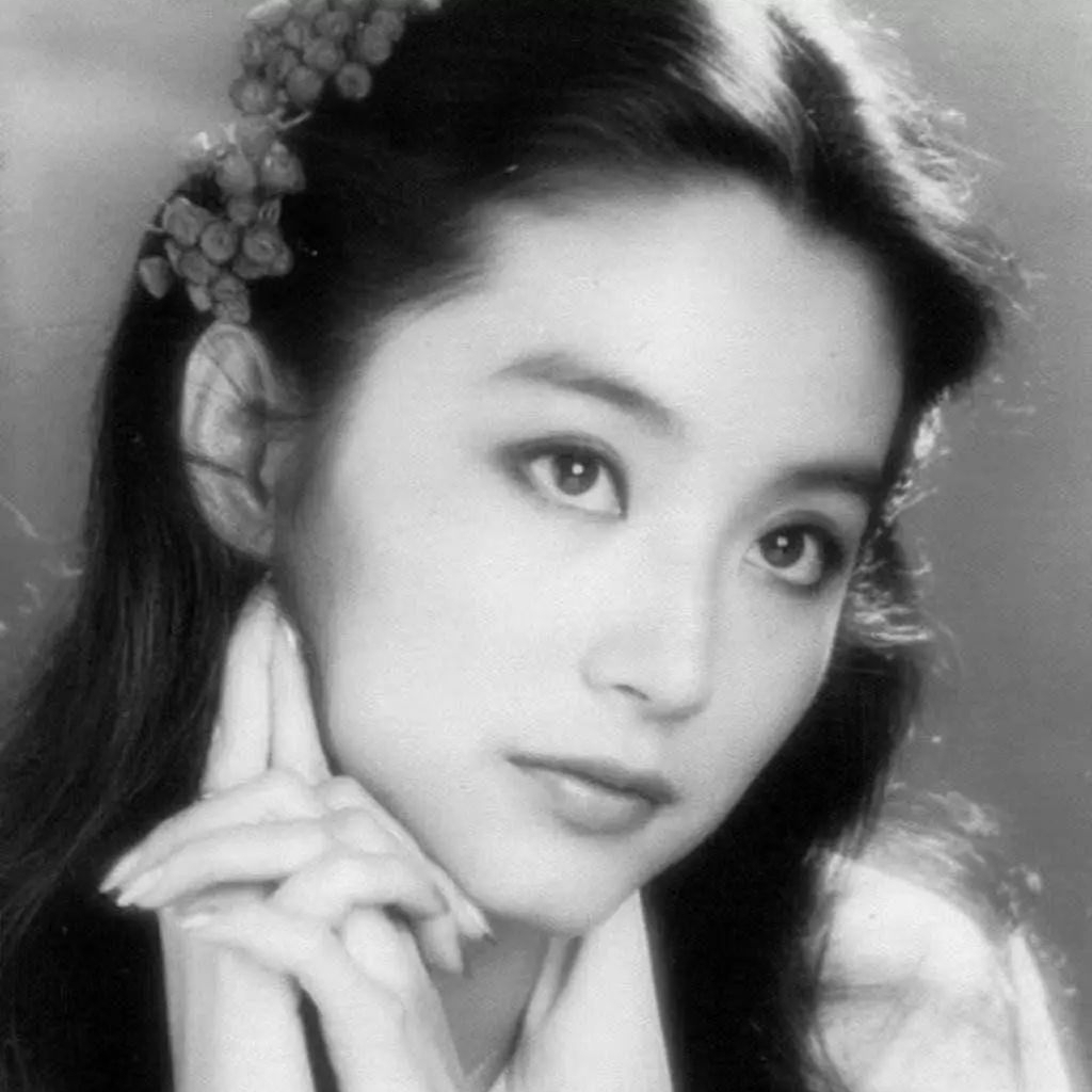 邵乔茵：千金小姐下嫁秦汉，因林青霞插足离婚，单身数年活成女王 第43张