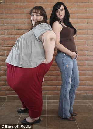 体重1450斤！全球最胖的女人嫁高富帅后生下2子，如今过成这样 第23张