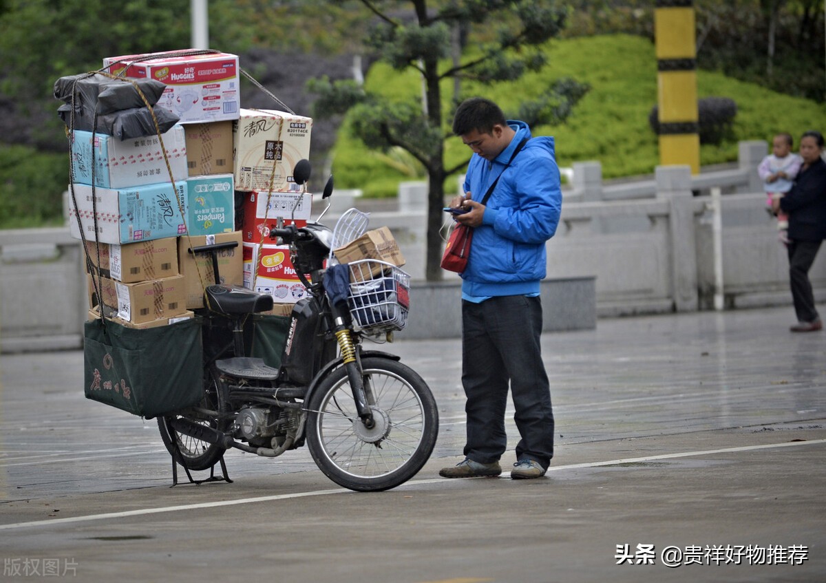 快递投诉最狠的方式，拨打12305可以快速获得赔偿(又快又实用) 第1张