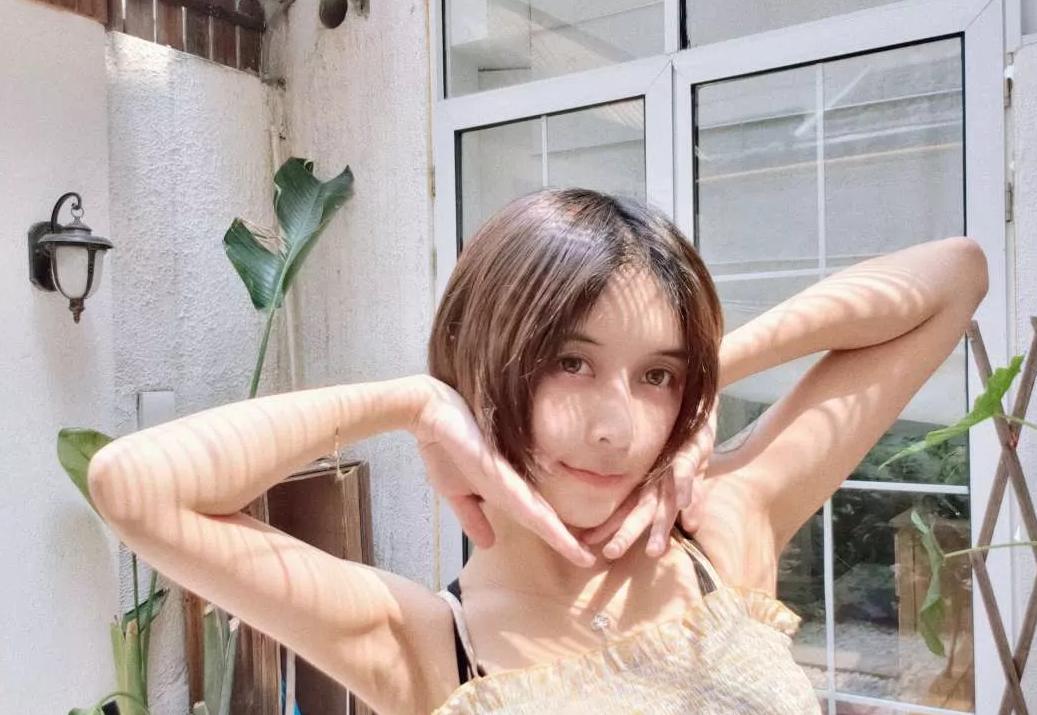 斗鱼女主播遭“原配”找上门，原本拒绝了男方，却还是认怂 第3张