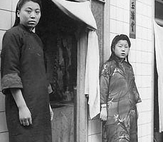 1925年，女匪“驼龙”被枪决，行刑前身穿丝绸旗袍，高喊我不怕死 第29张