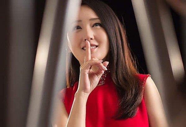 杨钰莹“红楼事件”怎么回事？揭秘杨钰莹与赖昌星事件的始末？ 第9张