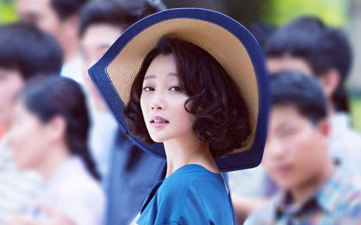 43岁殷桃频因颜值上热搜：出道20年16部经典作品，最绝的是演技 第69张