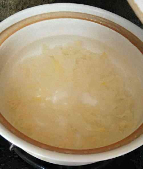 银耳羹怎么做又粘稠又好吃（粘稠的银耳羹简单做法） 第1张