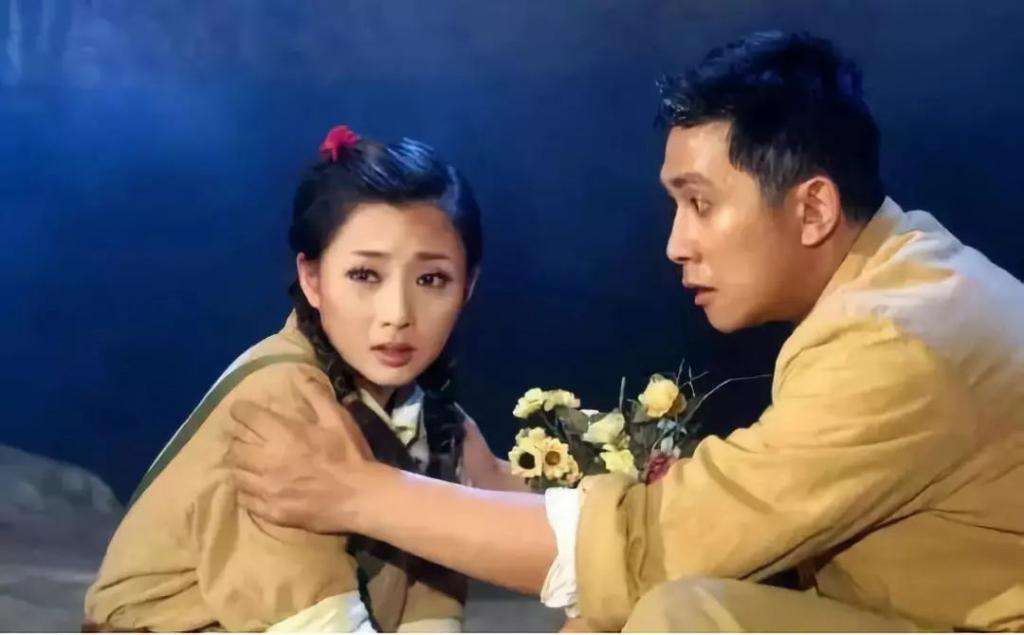 43岁殷桃频因颜值上热搜：出道20年16部经典作品，最绝的是演技 第13张