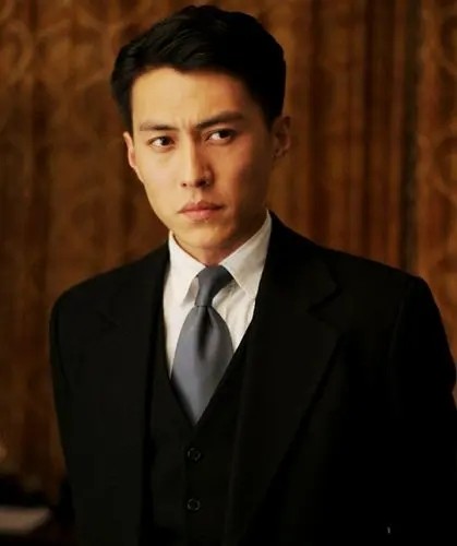 与二婚妻子相守11年，演20年配角终成名，靳东到底有何本事？ 第63张