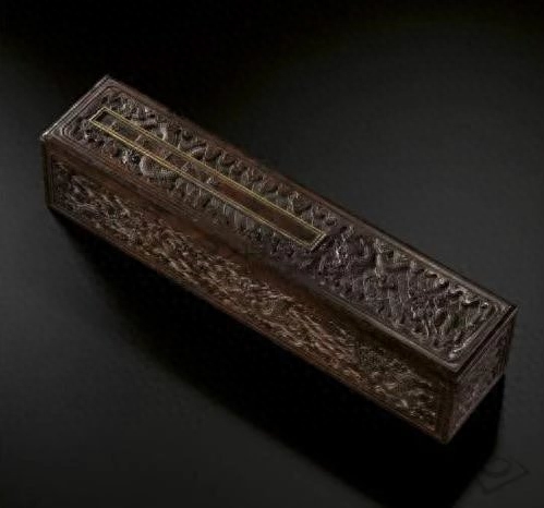 黑檀和紫檀哪个好（紫檀木、黑檀木和乌木的区别） 第9张