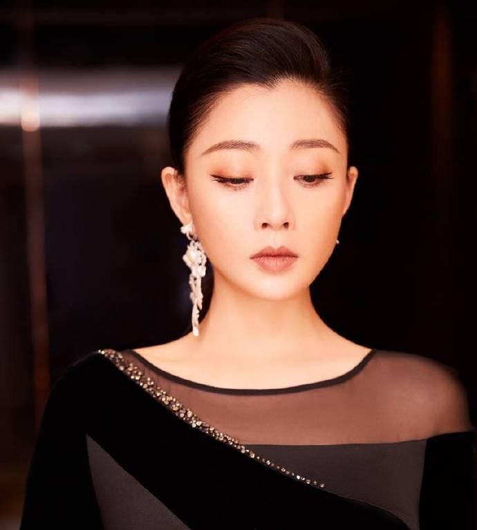 殷桃的三任丈夫（情史一波三折，42岁依旧未婚） 第5张