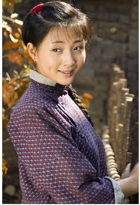 43岁殷桃频因颜值上热搜：出道20年16部经典作品，最绝的是演技 第25张