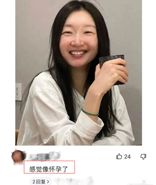 周冬雨身高到底多少（31岁周冬雨在国外被偶遇） 第1张