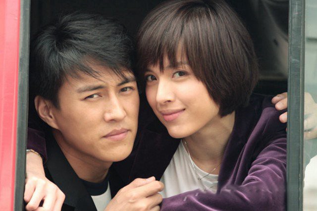 与二婚妻子相守11年，演20年配角终成名，靳东到底有何本事？ 第41张