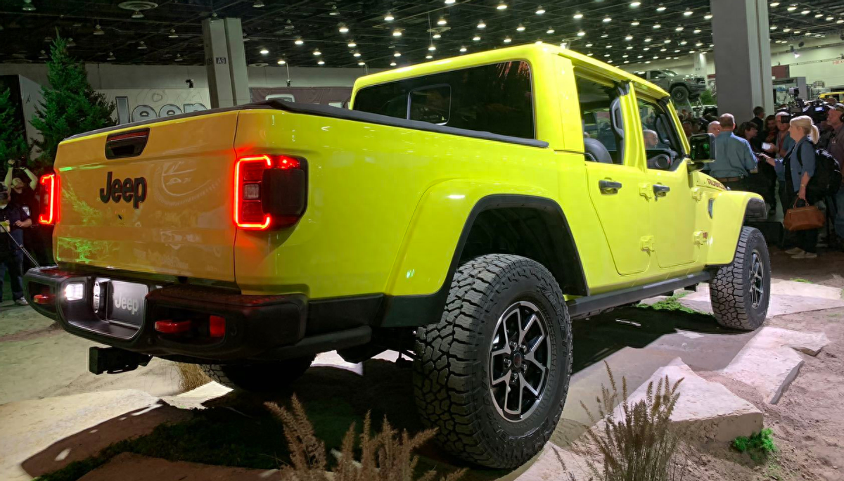 jeep越野车型大全及价格表（新款Jeep角斗士测评） 第7张