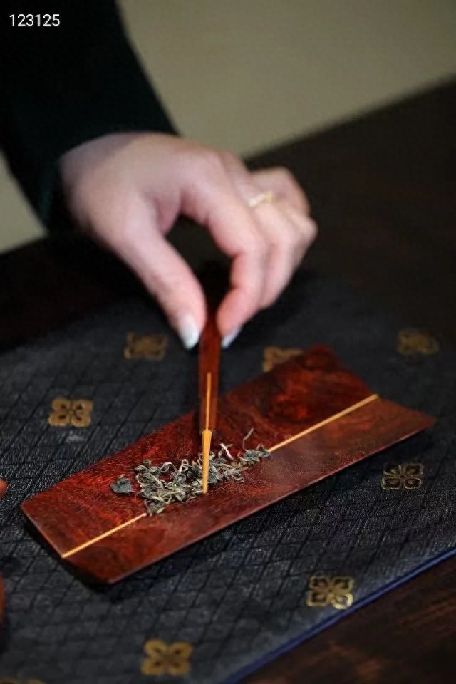 小叶紫檀掉色是真的吗（小叶紫檀掉色的主要原因） 第19张