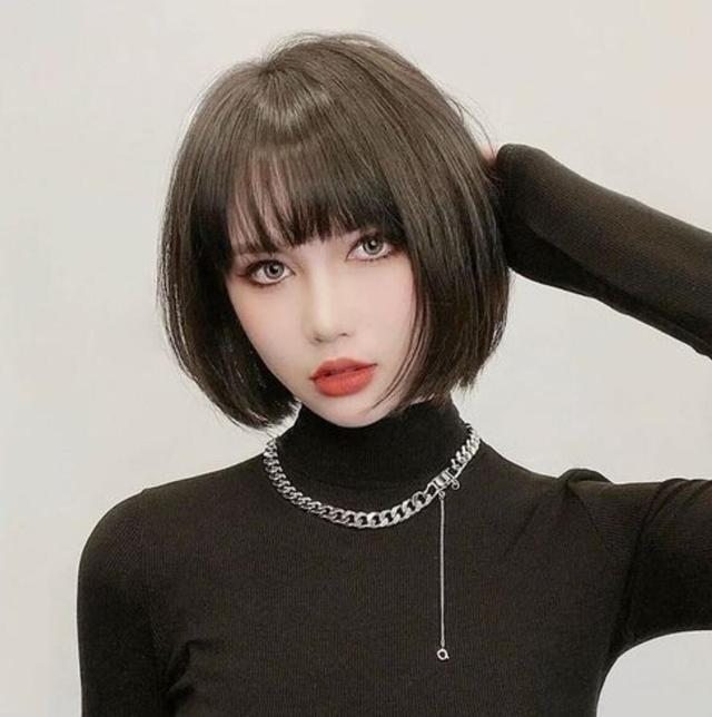 盘点2022年女生流行短发，这几款时尚又显气质，你喜欢哪款？ 第3张