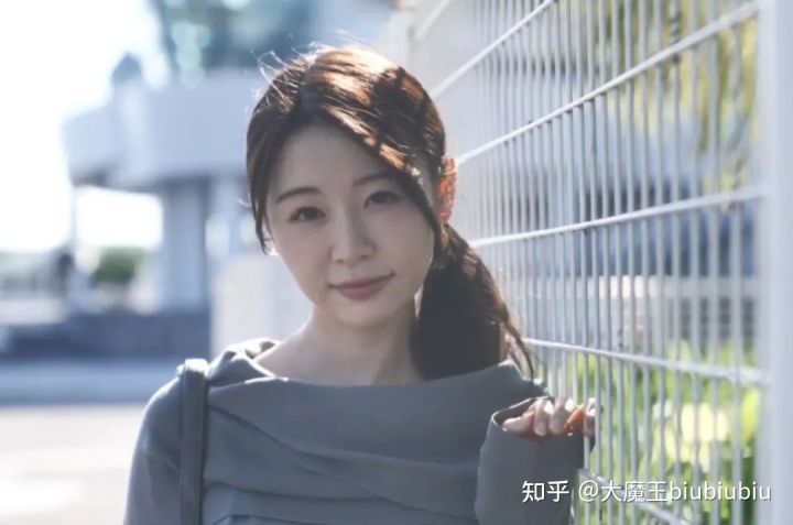 坂井千晴现在怎么样？大概率辞去女演员工作了 第11张